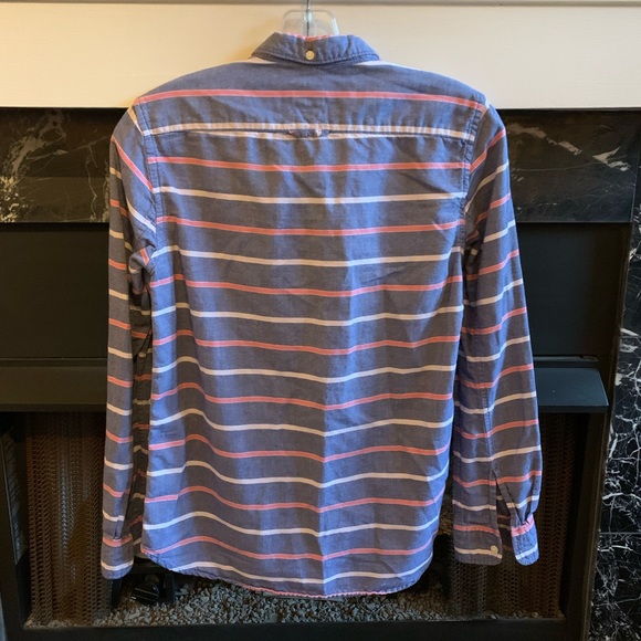 Gap Fitted Boyfriend Button Down Shirt - Picture 2 of 5